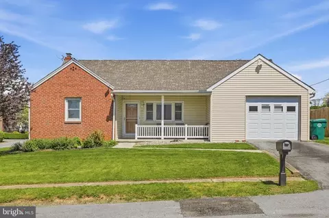 111 Lincoln Pl, Harrisburg, PA 17112