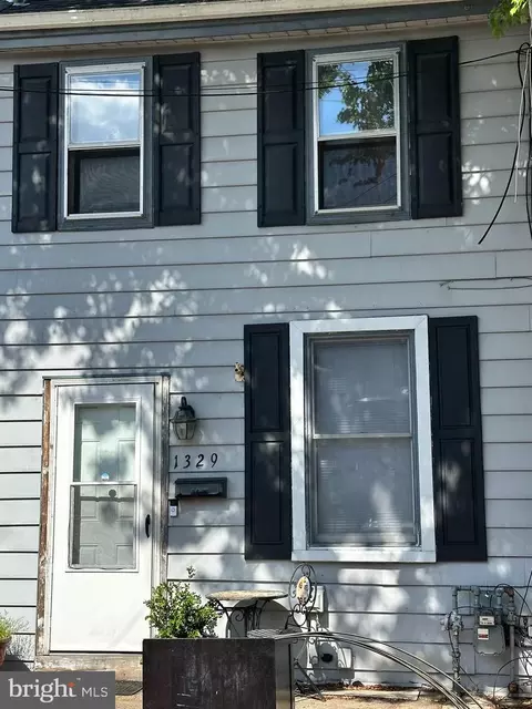 1329 Bartine St, Harrisburg, PA 17102