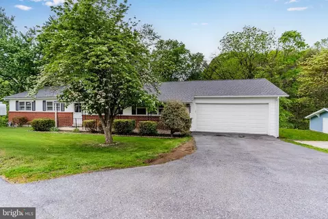 2228 Kohn Rd, Harrisburg, PA 17110