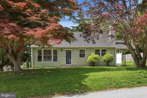 900 Orange St, Harrisburg, PA 17113