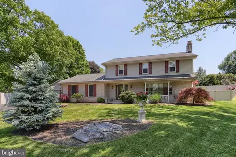 321 Concord Ct, Hershey, PA 17033