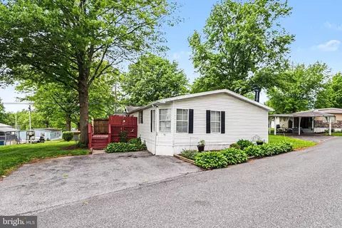 76 Mic Nan Dr, Middletown, PA 17057