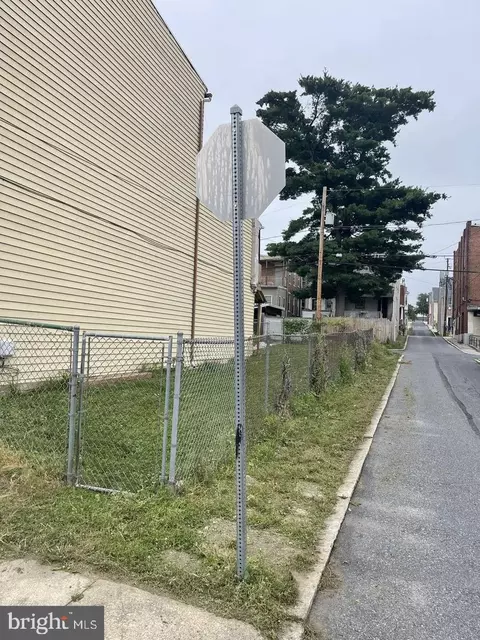 2027 Logan St, Harrisburg, PA 17102