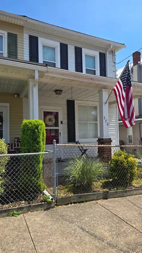 570 Highland St, Harrisburg, PA 17113