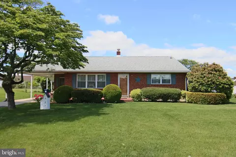 109 Carolyn St, Harrisburg, PA 17112