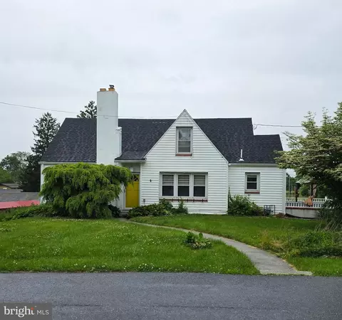 4490 Ethel St, Harrisburg, PA 17109