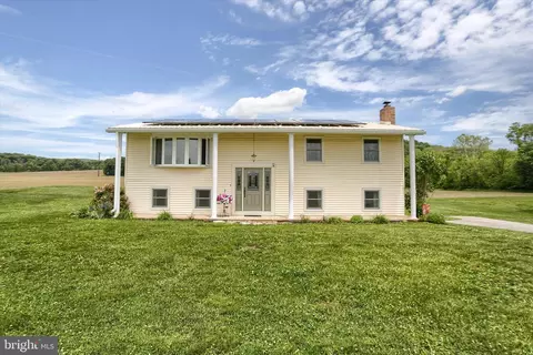 95 Pawnee Ln, Halifax, PA 17032