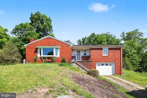 905 Mountain Rd, Dauphin, PA 17018