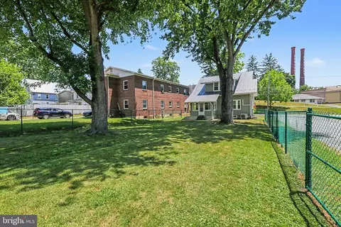 Exterior - 163 E Derry Rd, Hershey, PA 17033 photo 7 of 9