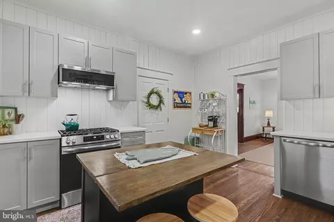 Kitchen - 163 E Derry Rd, Hershey, PA 17033 photo 1 of 1