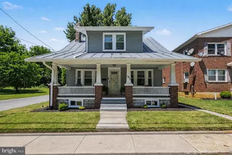 163 E Derry Rd, Hershey, PA 17033