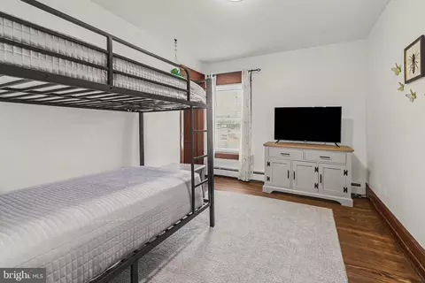 Bedroom - 163 E Derry Rd, Hershey, PA 17033 photo 5 of 7