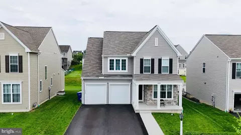 1820 Ethan Dr, Harrisburg, PA 17110