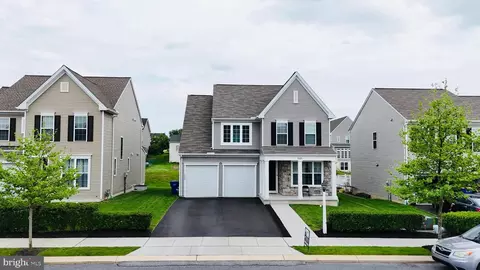 1820 Ethan Dr, Harrisburg, PA 17110