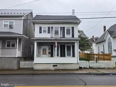 706 Main St, Lykens, PA 17048