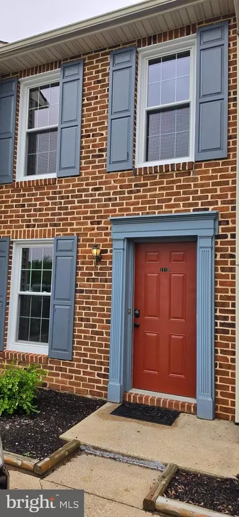 221 N Unit D N Duke St # -D, Hummelstown, PA 17036
