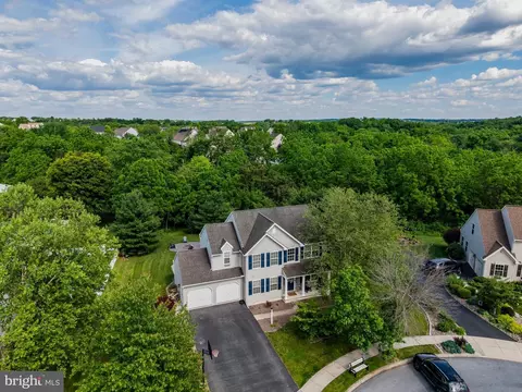 1805 Boxwood Cv, Palmyra, PA 17078