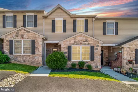 728 S 82nd St, Harrisburg, PA 17111