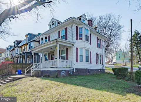2001 Derry St, Harrisburg, PA 17104