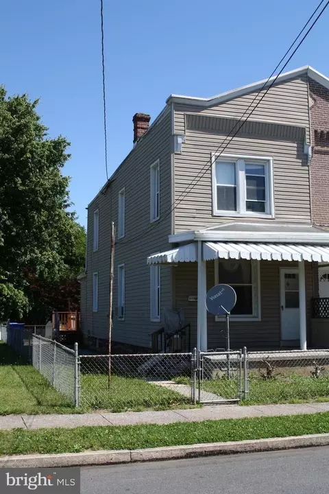 6724 Somerset St, Harrisburg, PA 17111