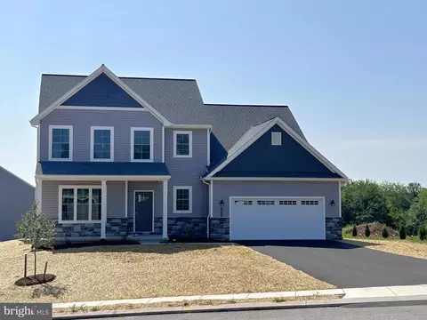 114 Foxglove Dr, Middletown, PA 17057