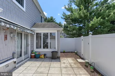 Exterior - 240 Crescent, Hershey, PA 17033 photo 8 of 10