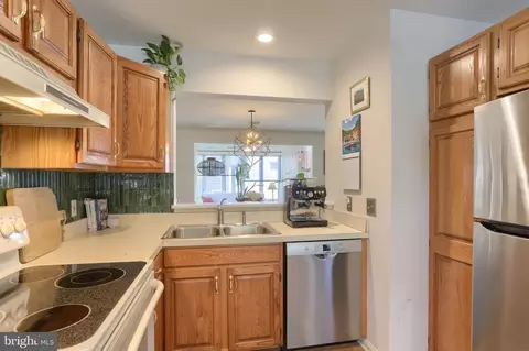 Kitchen - 240 Crescent, Hershey, PA 17033 photo 4 of 4