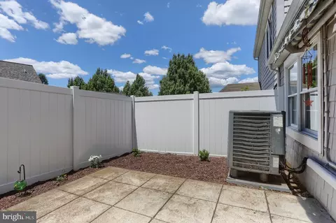 Exterior - 240 Crescent, Hershey, PA 17033 photo 6 of 10