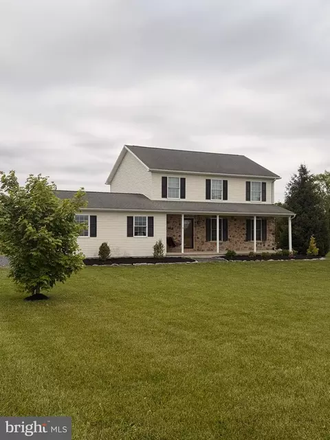 638 Manada Gap Rd, Grantville, PA 17028