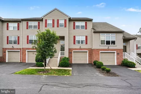 2252 Ionoff Rd, Harrisburg, PA 17110
