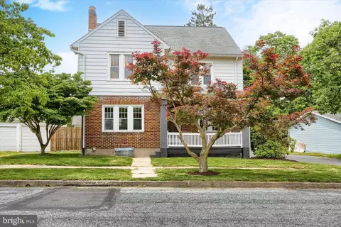4 Oakleigh Ave, Harrisburg, PA 17111