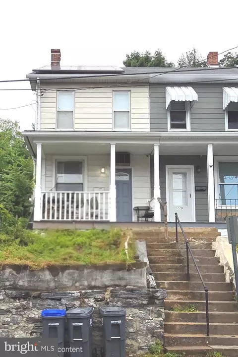 117 Penn St, Steelton, PA 17113