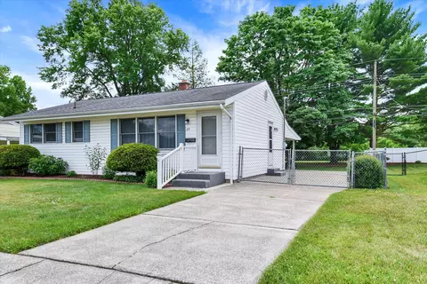 23 Shirley Dr, Middletown, PA 17057