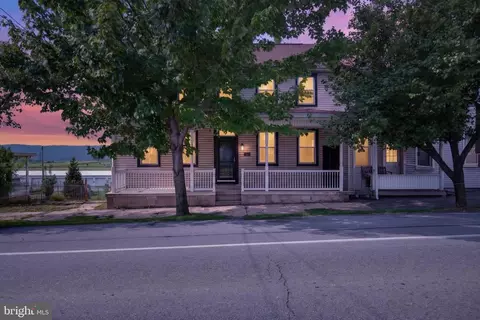 5 W Market St, Gratz, PA 17030