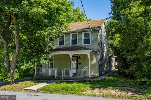 123 W Main St, Hershey, PA 17033