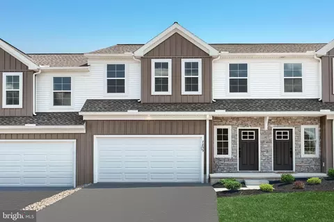 7859 Briarwood Dr, Harrisburg, PA 17112