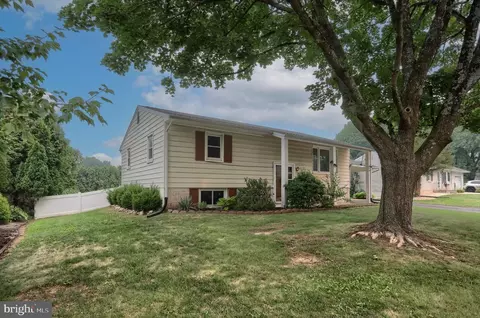 1132 Cornell Dr, Hummelstown, PA 17036