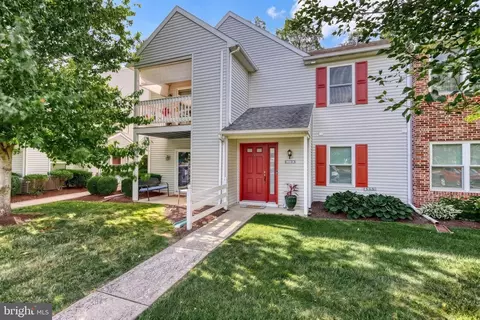 5811 Hidden Lake Dr #A, Harrisburg, PA 17111