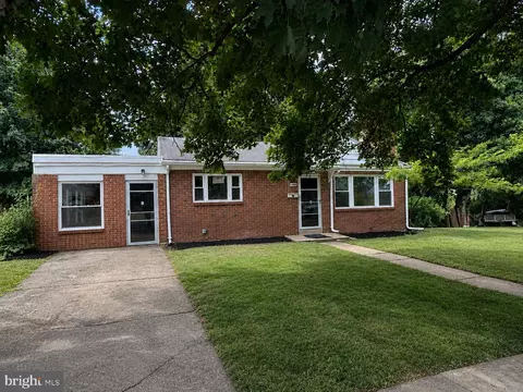 408 Clinton Rd, Harrisburg, PA 17109