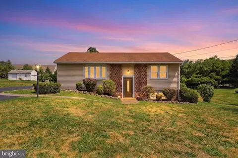 7823 Avondale Ter, Harrisburg, PA 17112