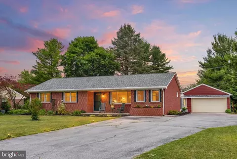Exterior - 225 E Glenn Rd, Hershey, PA 17033 photo 6 of 6