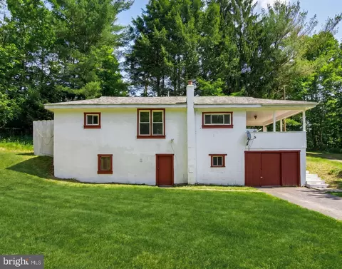 4586 Back Rd, Halifax, PA 17032