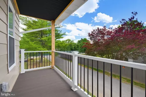 Exterior - 432-434 E Derry Rd, Hershey, PA 17033 photo 7 of 16