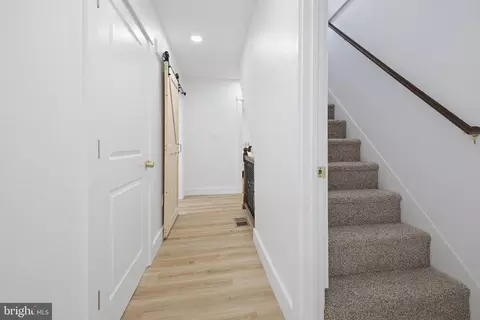 Entry Way - 432-434 E Derry Rd, Hershey, PA 17033 photo 5 of 13