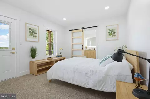 Bedroom - 432-434 E Derry Rd, Hershey, PA 17033 photo 1 of 7