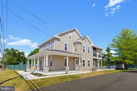 Exterior - 432-434 E Derry Rd, Hershey, PA 17033 photo 12 of 16