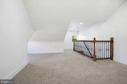 Entry Way - 432-434 E Derry Rd, Hershey, PA 17033 photo 12 of 13