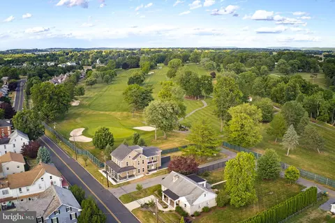 View/Area - 432-434 E Derry Rd, Hershey, PA 17033 photo 3 of 5