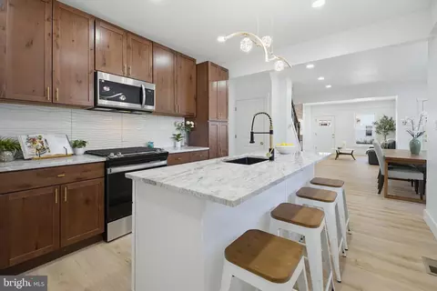 Kitchen - 432-434 E Derry Rd, Hershey, PA 17033 photo 2 of 3