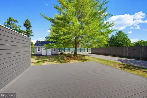 Exterior - 432-434 E Derry Rd, Hershey, PA 17033 photo 9 of 16